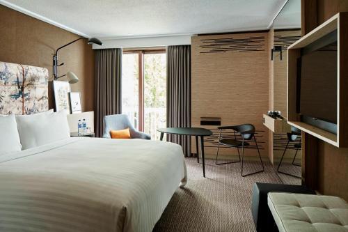 Habitación Deluxe con balcón - 1 cama extragrande del hotel London Marriott Regents Park