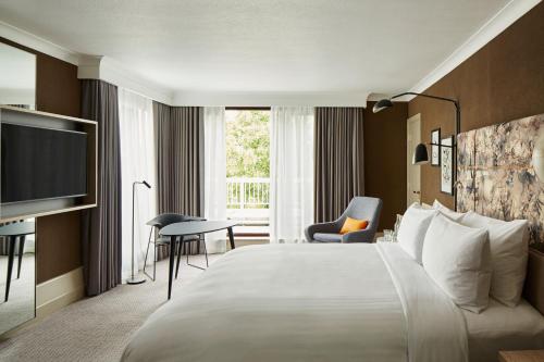 Suite Junior con acceso al club lounge - 1 cama extragrande del hotel London Marriott Regents Park. Foto 1