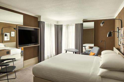 Suite Junior con acceso al club lounge - 1 cama extragrande del hotel London Marriott Regents Park. Foto 2