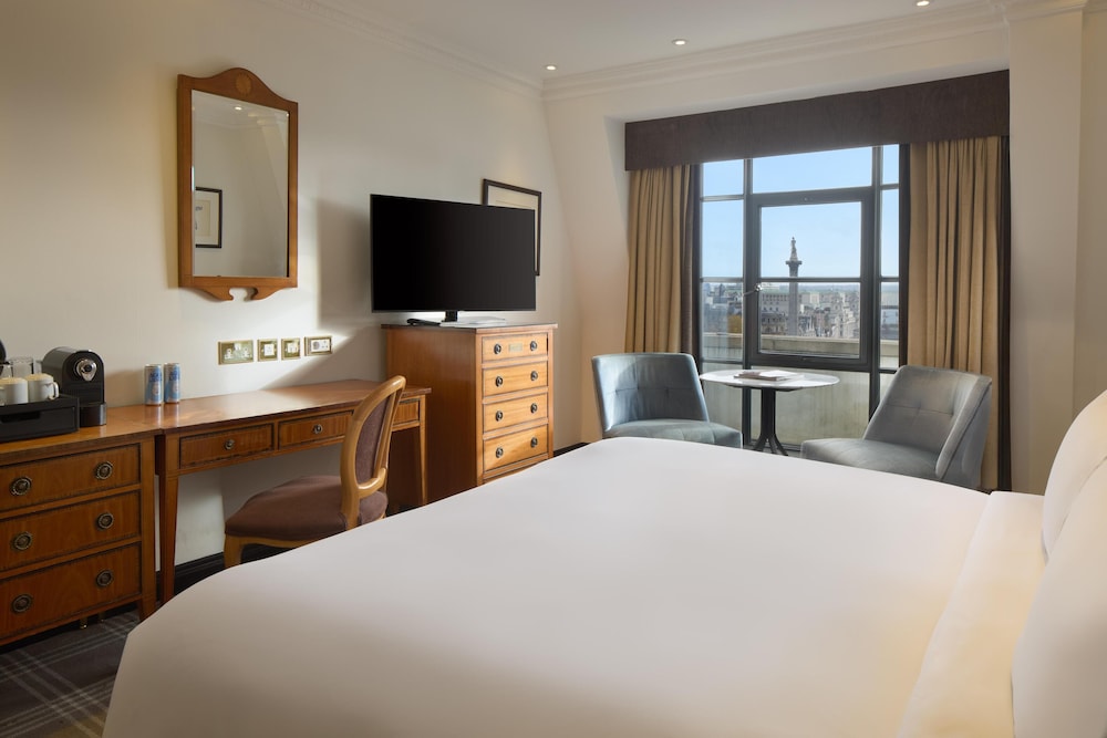 Habitación Premium (London Eye View) del hotel Radisson Blu , London Leicester Square. Foto 1