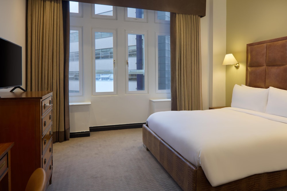 Habitación estándar del hotel Radisson Blu , London Leicester Square. Foto 3