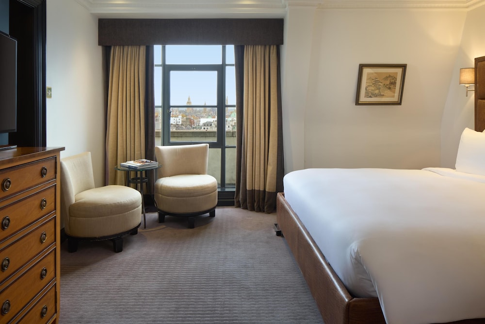 Habitación Premium (Square View) del hotel Radisson Blu , London Leicester Square. Foto 1