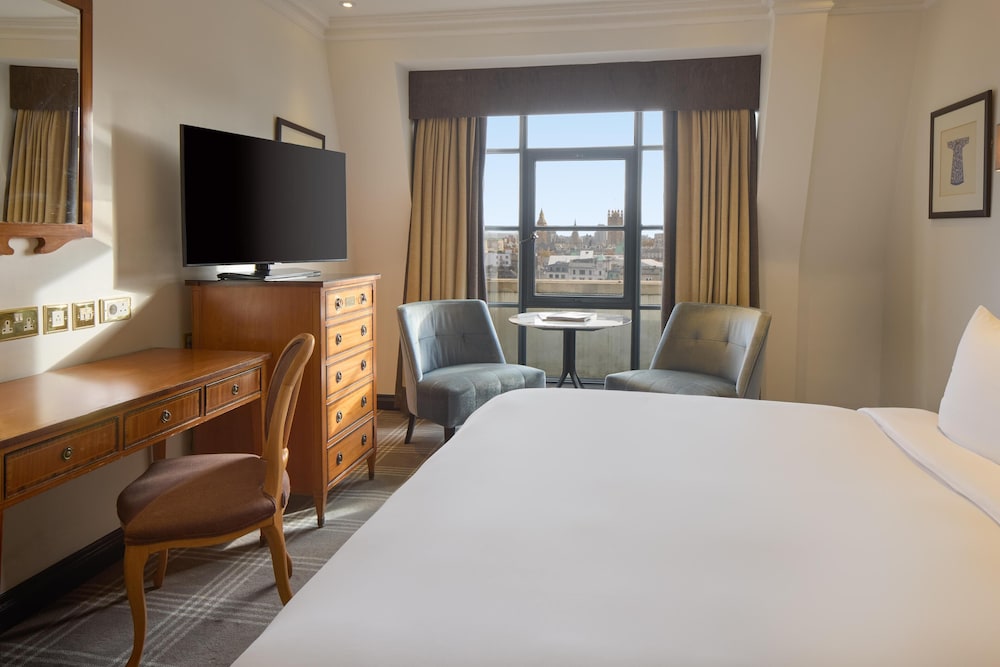 Habitación Premium (Square View) del hotel Radisson Blu , London Leicester Square. Foto 10