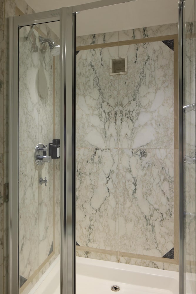 Suite, 1 habitación (View of the Square) del hotel Radisson Blu , London Leicester Square. Foto 13