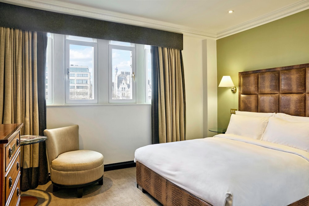 Habitación estándar del hotel Radisson Blu , London Leicester Square. Foto 14