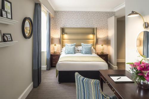 Habitación Doble Deluxe del hotel The Bailey’s Hotel London Kensington
