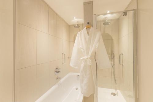 Habitación Doble Deluxe del hotel The Bailey’s Hotel London Kensington. Foto 4
