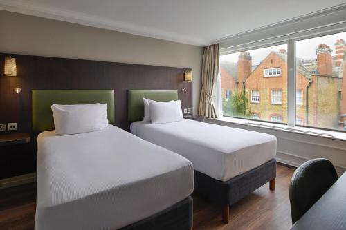 Habitación Doble - 2 camas del hotel Doubletree By Hilton London - Hyde Park