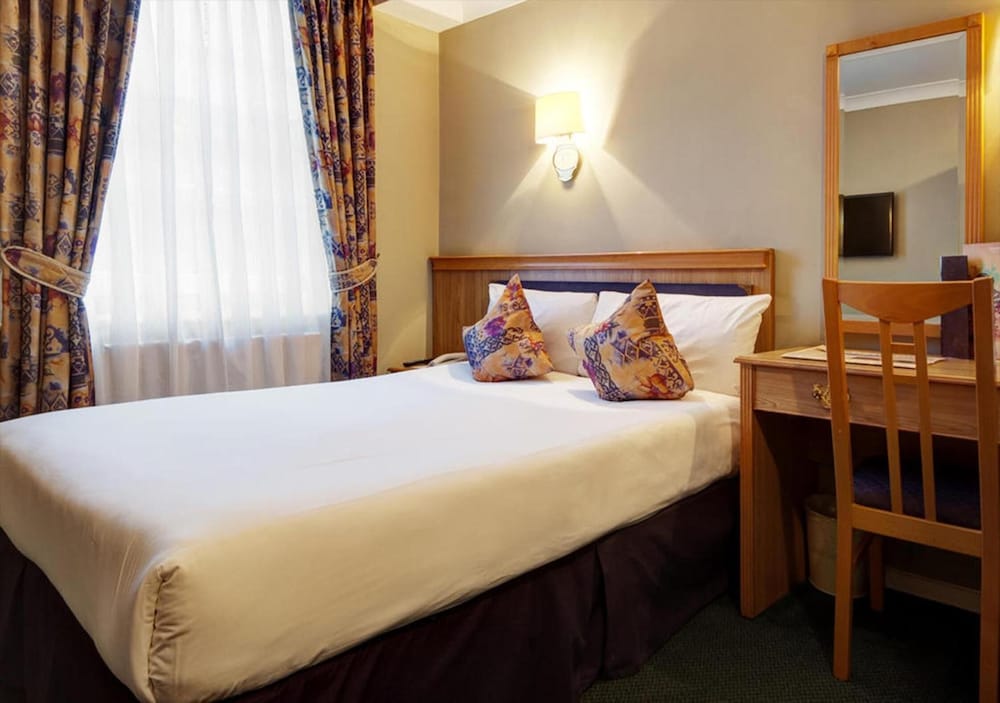 Habitación clásica doble del hotel Berjaya Eden Park London. Foto 1
