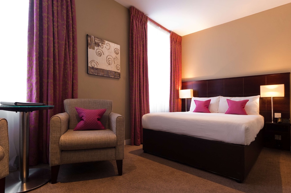 Habitación Deluxe doble, 1 cama doble del hotel Berjaya Eden Park London. Foto 1