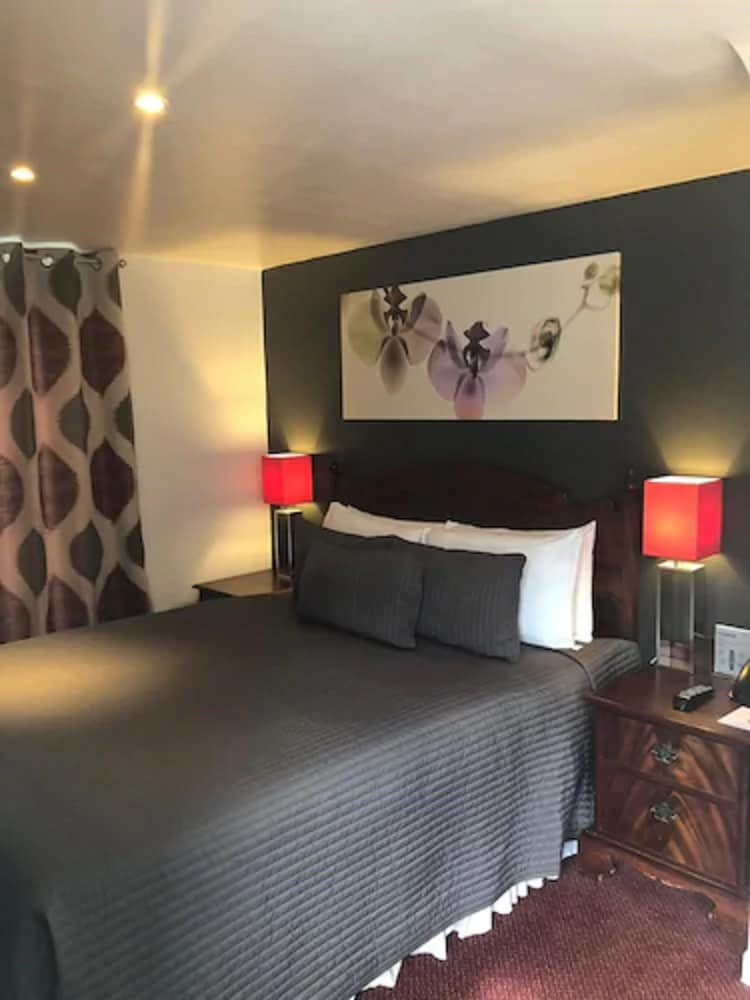 Suite, 1 cama doble del hotel Berjaya Eden Park London