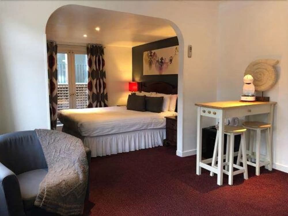 Suite, 1 cama doble del hotel Berjaya Eden Park London. Foto 1