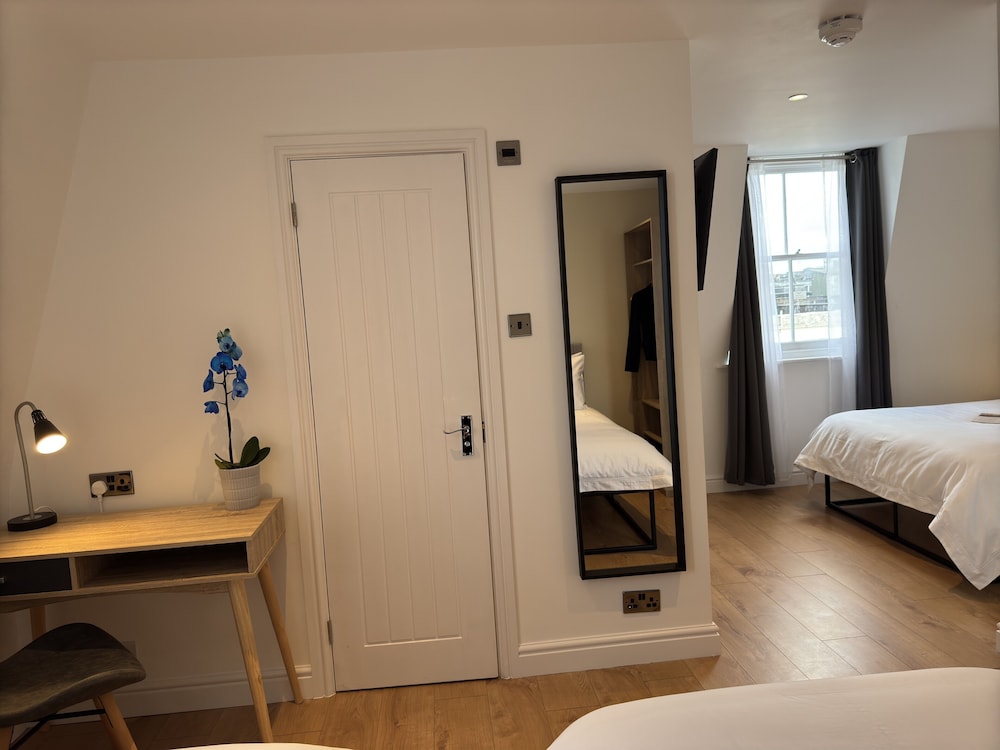 Habitación cuádruple Premier del hotel Berjaya Eden Park London