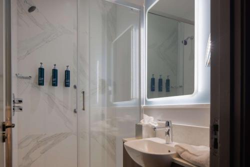 Habitación Doble del hotel Doubletree By Hilton London Angel Kings Cross. Foto 3