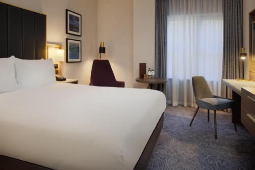 Habitación Deluxe - 1 cama grande del hotel Doubletree By Hilton London Angel Kings Cross. Foto 14
