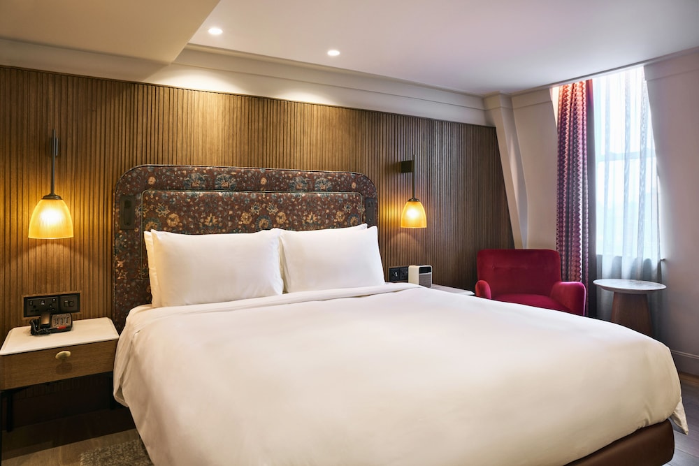 Habitación Superior del hotel Radisson Blu , London Mercer Street. Foto 1