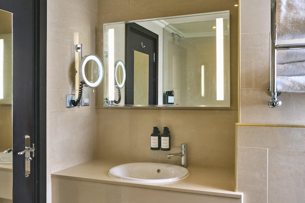 Suite, en esquina del hotel Radisson Blu , London Mercer Street. Foto 4