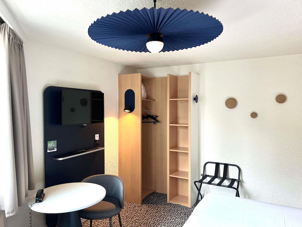 Habitación triple, 1 cama doble con sofá cama del hotel IBIS PARIS BRANCION PARC DES EXPOSITIONS 15ÈME. Foto 3