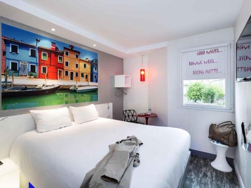 Habitación Estándar con 1 cama doble del hotel Ibis Styles Blois Centre Gare. Foto 3