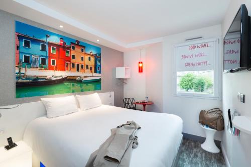 Habitación Estándar con 1 cama doble del hotel Ibis Styles Blois Centre Gare. Foto 4
