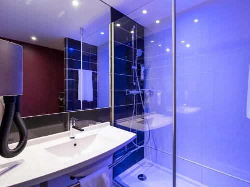 Habitación Estándar con 1 cama doble del hotel Ibis Styles Blois Centre Gare. Foto 6
