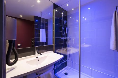 Habitación Estándar con 1 cama doble del hotel Ibis Styles Blois Centre Gare. Foto 18