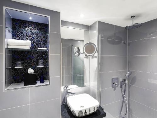 Habitación Doble Estándar - 2 camas del hotel Mercure London Hyde Park. Foto 1
