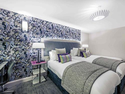 Habitación Doble Estándar - 2 camas del hotel Mercure London Hyde Park. Foto 3