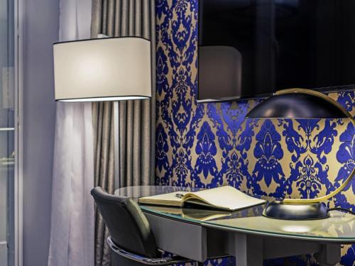 Habitación Familiar del hotel Mercure London Hyde Park. Foto 9