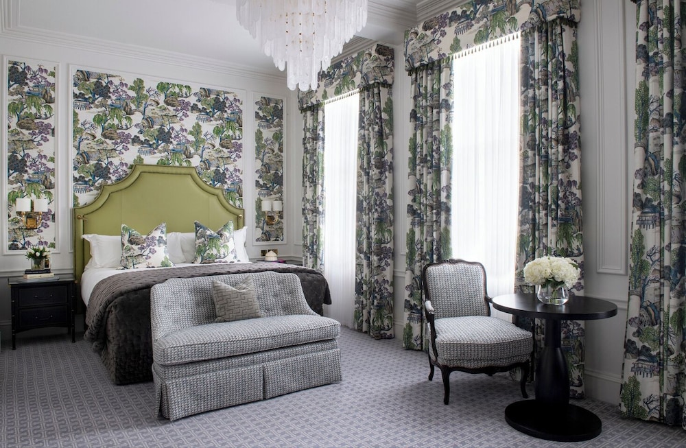 Suite de lujo, 1 cama de matrimonio grande del hotel The Kensington. Foto 6