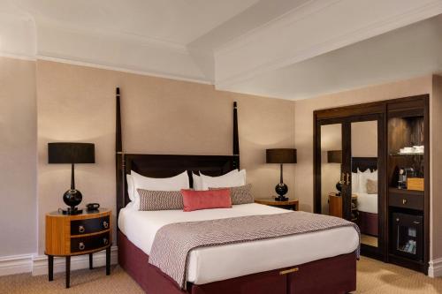 Habitación Executive ampliada - 1 cama king del hotel St. Ermins , Autograph Collection. Foto 2