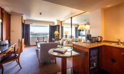 Suite del hotel The Tower, by Thistle. Foto 2