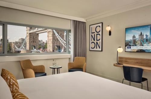 Habitación Executive con vistas al puente - Cama extragrande del hotel The Tower, by Thistle. Foto 6
