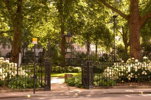 Habitación Doble con vistas al jardín - 2 camas del hotel Hyatt Regency London The Churchill. Foto 3