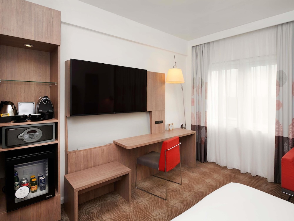 Habitación Premier, 1 cama de matrimonio (Ejecutiva) del hotel Novotel London West. Foto 2