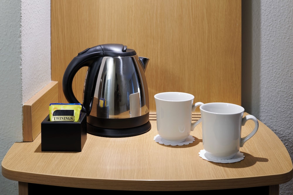 Habitación superior, 1 cama de matrimonio del hotel Novotel London West. Foto 4