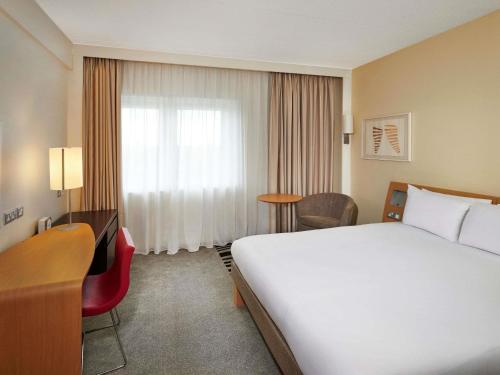 Habitación Executive del hotel Novotel London West. Foto 5