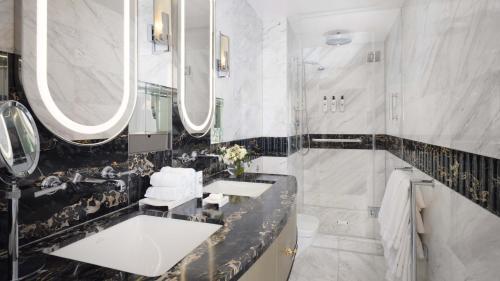 Suite Familiar del hotel Mandarin Oriental Hyde Park, London. Foto 5