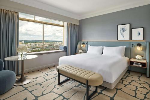Suite Mayfair del hotel London Hilton On Park Lane. Foto 1