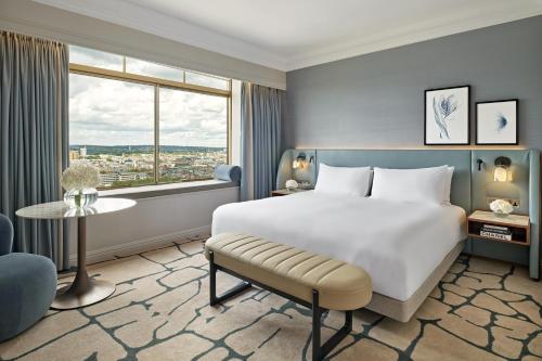 Suite Park Lane con acceso al salón del hotel London Hilton On Park Lane. Foto 4