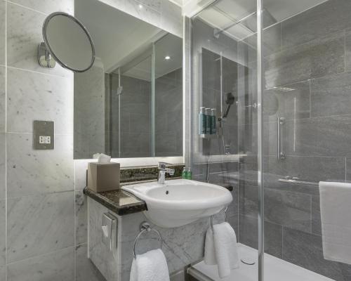 Habitación Familiar del hotel London Hilton On Park Lane. Foto 3