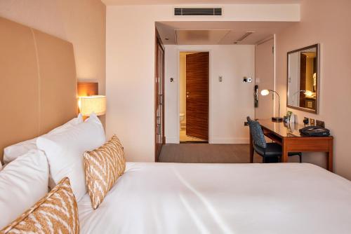 Habitación Doble Estándar del hotel Thistle London Trafalgar Square. Foto 3