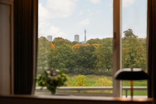 Habitación Twin con jardín del hotel Royal Garden. Foto 4