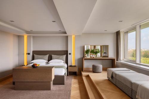 Suite Master del hotel Royal Garden. Foto 3