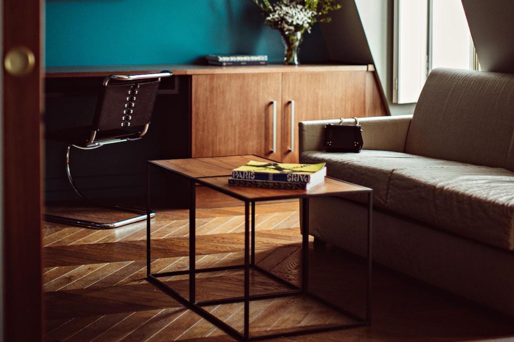 Suite (Bauhaus) del hotel Monsieur Cadet and Spa. Foto 6