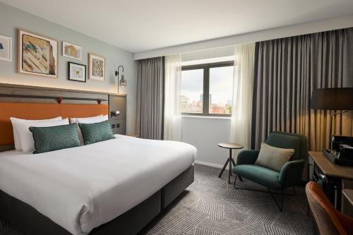 Habitación Doble Premium - 2 camas del hotel Holiday Inn London-bloomsbury , By Ihg. Foto 8
