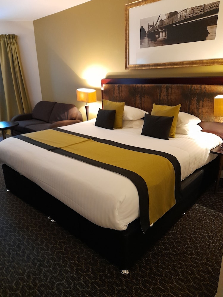 Habitación estándar, 1 cama doble, accesible para personas con discapacidad (Standard Accessible) del hotel Stamford Bridge London. Foto 2