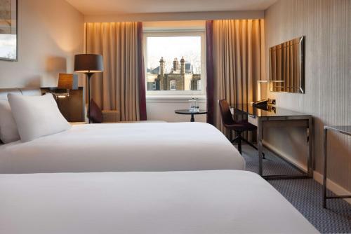 Habitación Doble Superior - 2 camas del hotel Hilton London Angel Islington. Foto 5