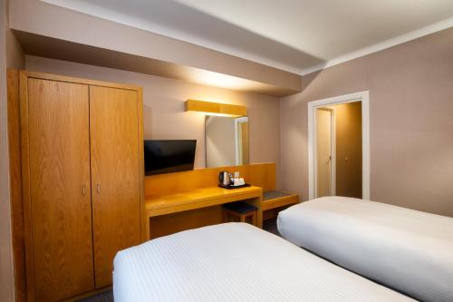 Habitación Doble - 2 camas del hotel Tavistock. Foto 1