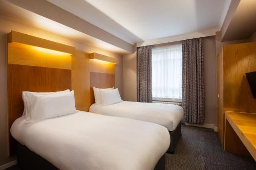 Habitación Doble - 2 camas del hotel Tavistock. Foto 2